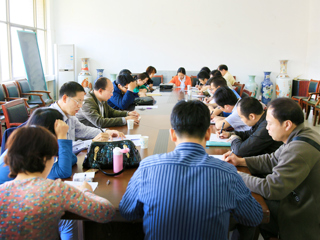 南京师范大学张新平教授应邀来best365讲学