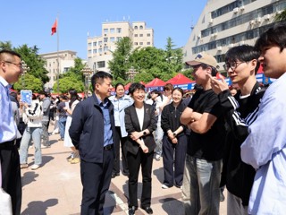 best365与淮北市总工会联合举办“才聚皖北・智汇best365”专场招聘活动
