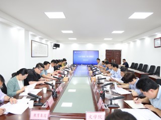 学校专题研究人才引进工作